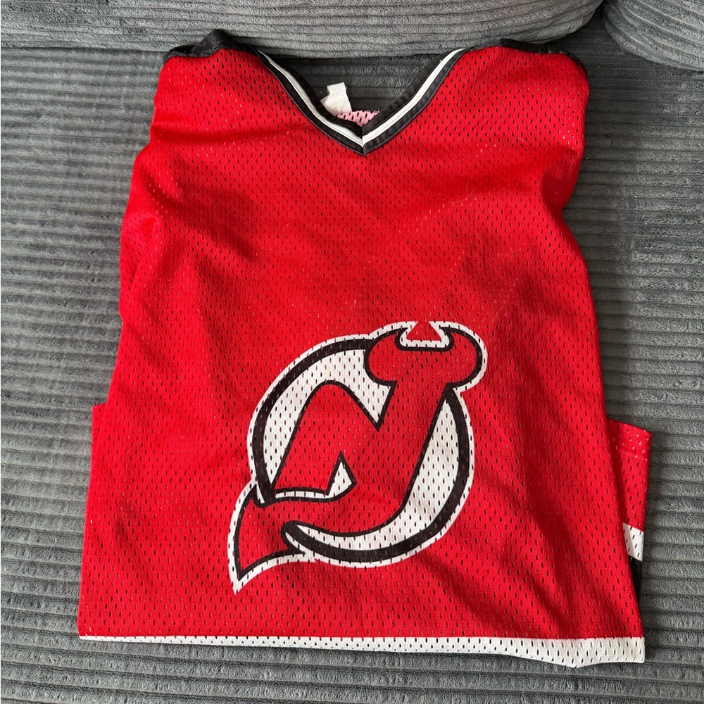 New Jersey Devils hockey jersey- size Medium